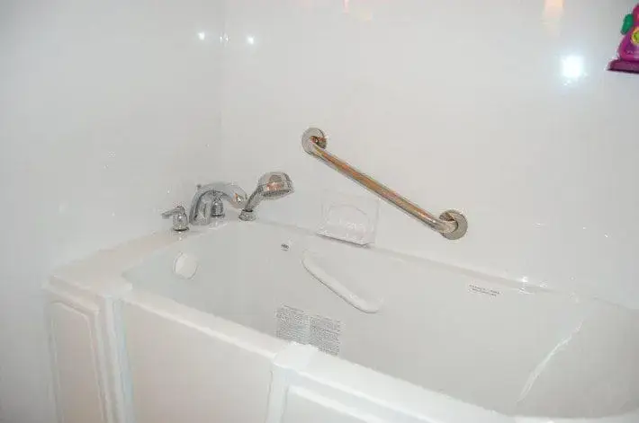 Bathroom Renovation Ottawa - Ferncroft Crescent