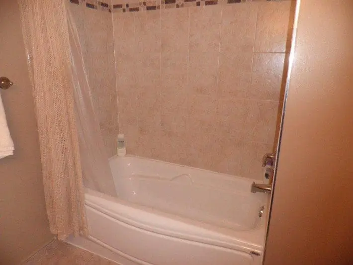 Bathroom Renovation Ottawa - Compeau Drive