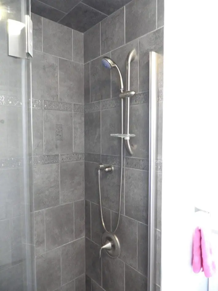 Ensuite Bathroom Renovation Ottawa - Featherston Drive