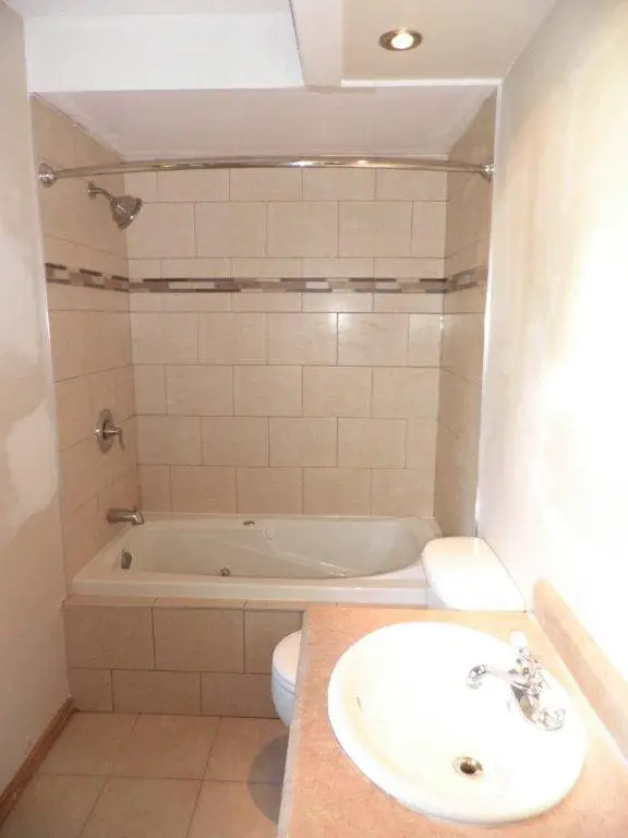 Bathroom Renovation Ottawa - South Sunset Drive