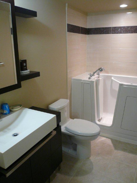 Bathroom Renovation Ottawa - St. Laurent Blvd
