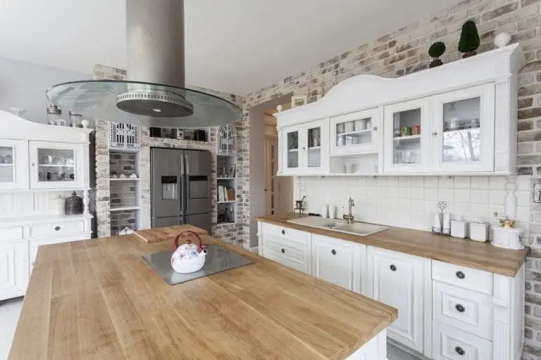 Designing a Vintage Kitchen That Wows