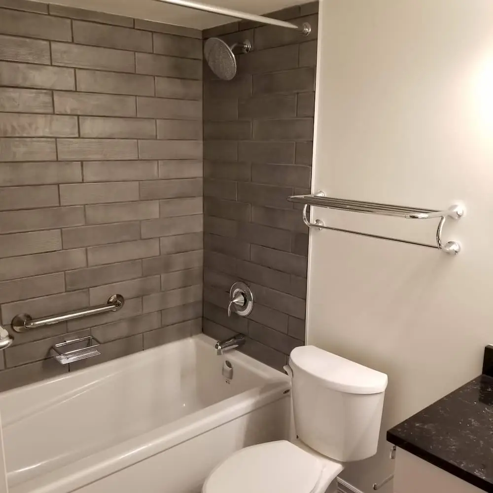 Bathroom Renovation Ottawa - Holland Avenue