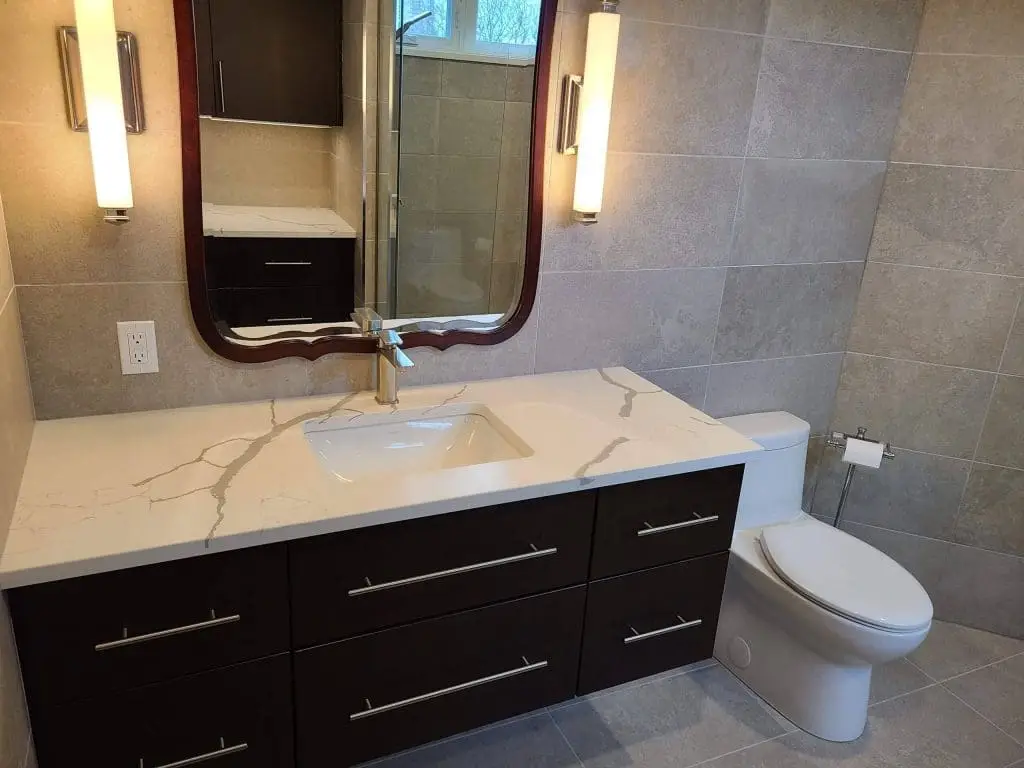 Ensuite Bathroom Ottawa - Donald St | Renosgroup