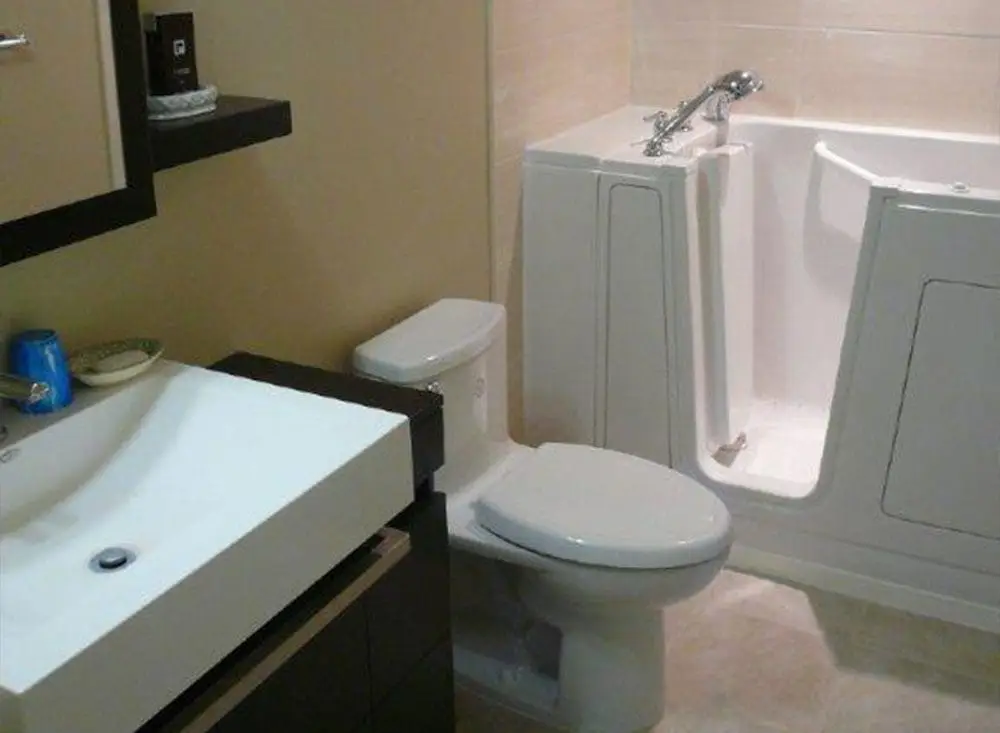 Bathroom Renovation Ottawa – St. Laurent Blvd