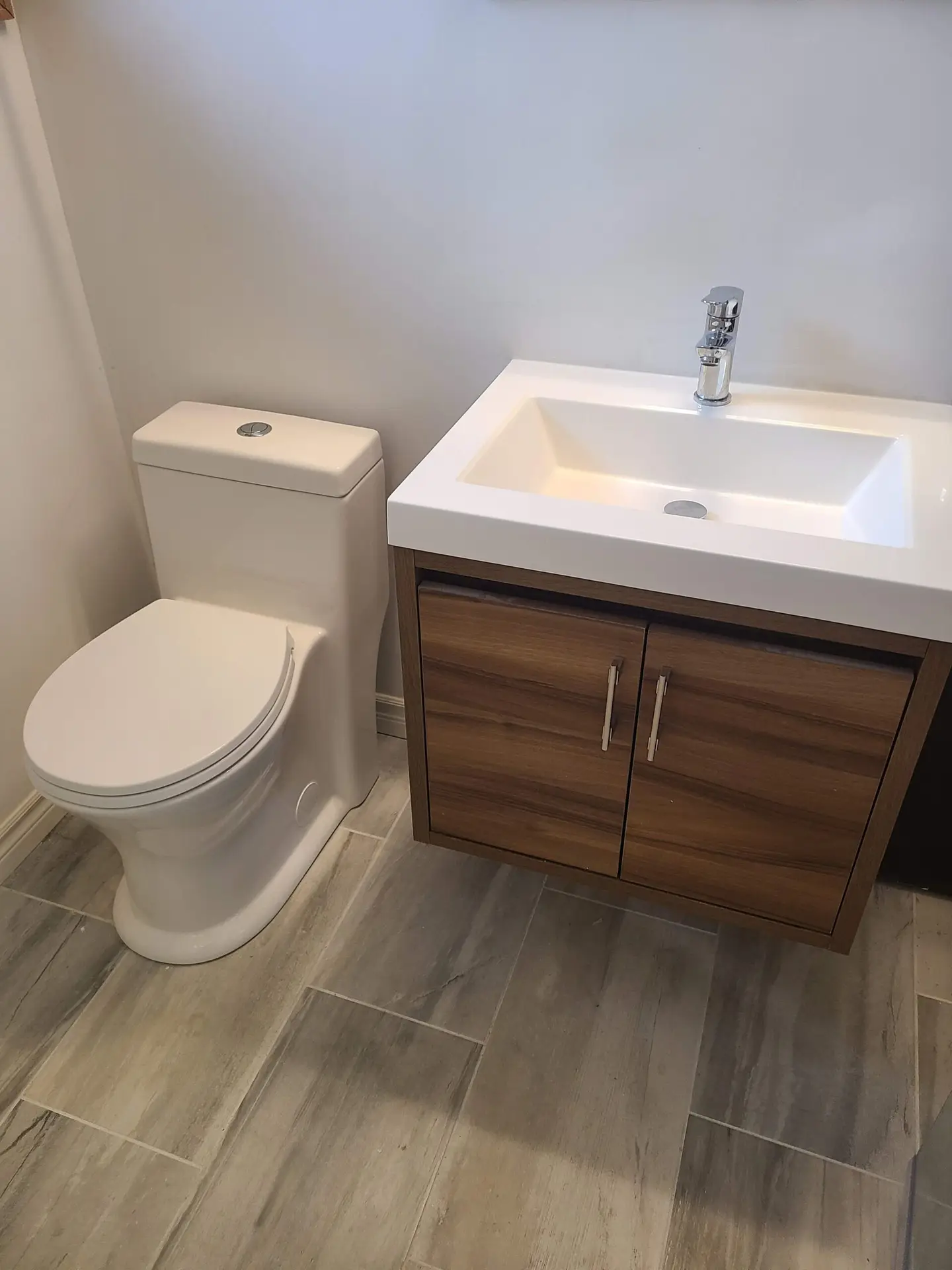 Explore Renosgroup's latest project: Bathroom Renovation Ottawa & Kitchen Support Wall Removal - Soderlind St. in Ottawa.