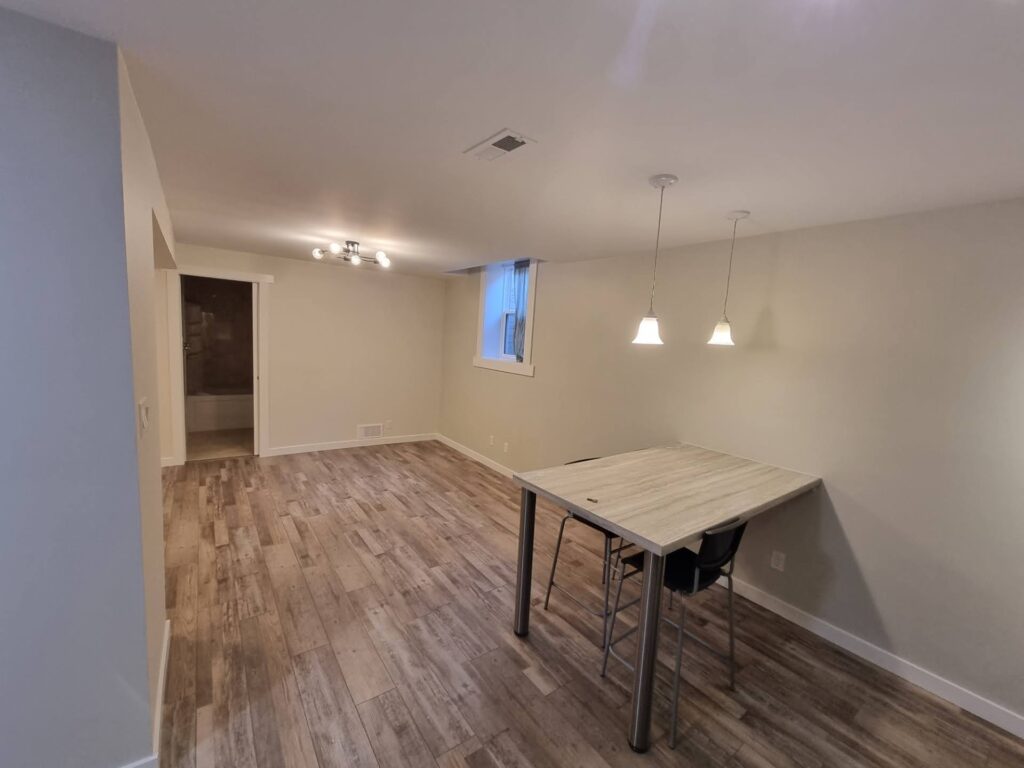 Basement Apartment Ottawa - Badger Cres